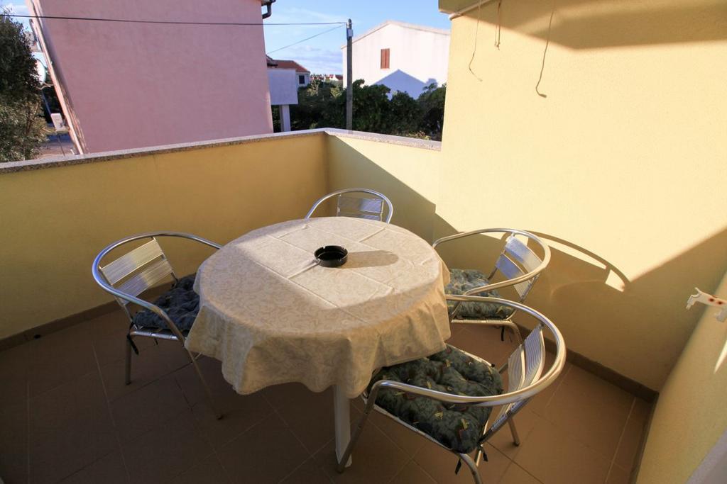 Apartments Franc Povljana Room photo
